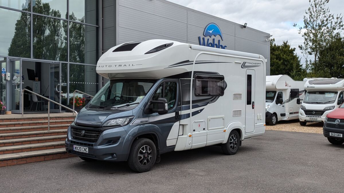 Auto-Trail Tracker EKS – Automatic