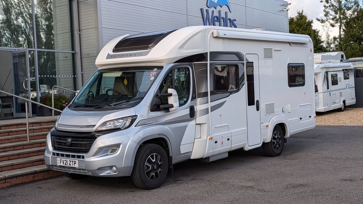 Auto-Trail Tracker FB